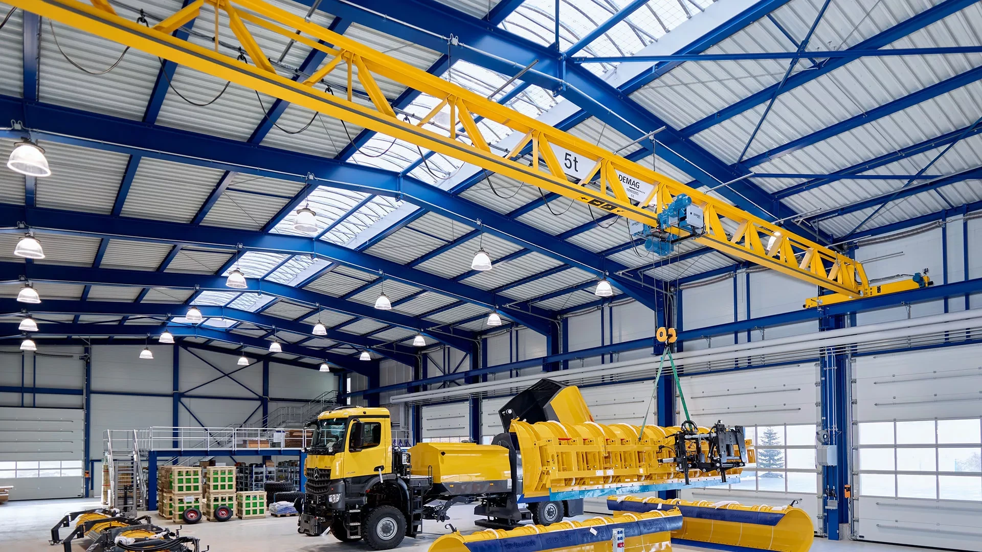 Demag overhead bridge crane and wire rope hoist in an industrial facility